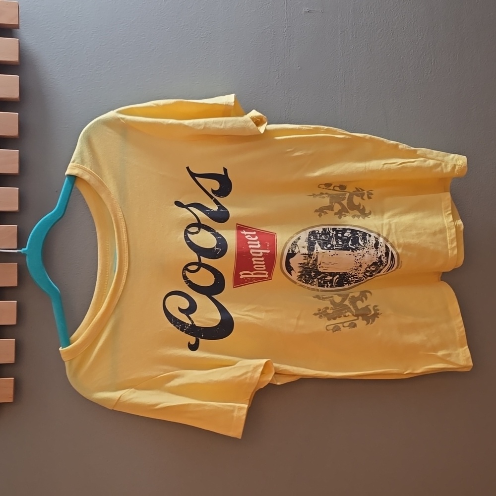 Women's size L Coors Banquet Tee